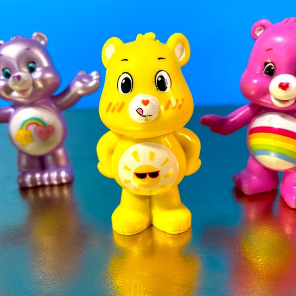 CARE BEARS PEARLIZED HOPEFUL & BEST FRIENDS, CHEER & FUNSHINE CARE BEARS 2.25” - Picture 6 of 10